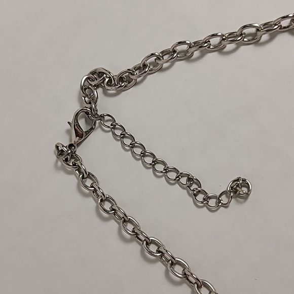 Necklace - Picture 5 of 6